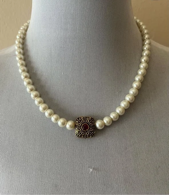 Pearl & Kundan Neckpiece