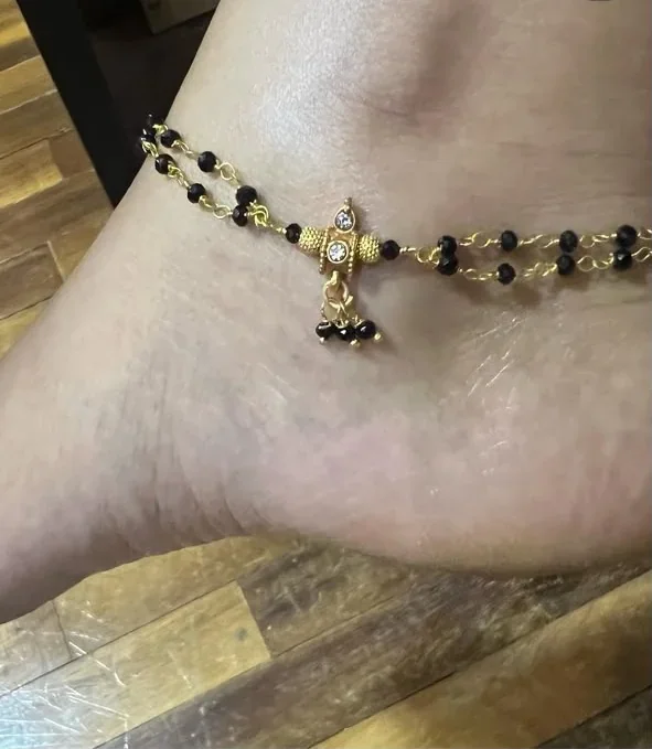 Black & Gold Charm Anklet